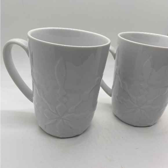 New Crate and Barrel Mercer Snowflake White Porcelain Mugs Set of 2 - Picture 5 of 7